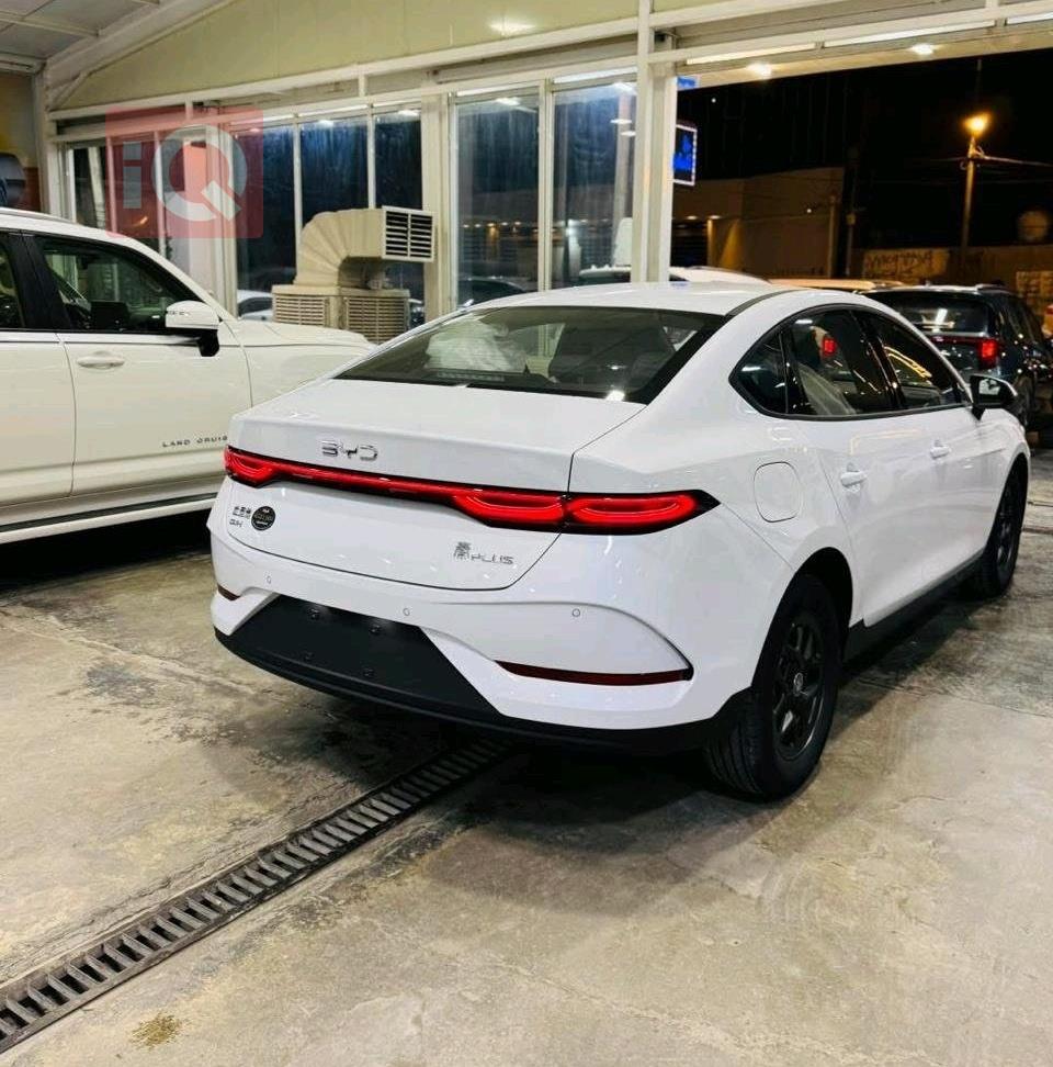 بی وای دی Qin Plus